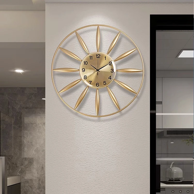 Large Aesthetic Wall Clock Gold Luxury Creative Modern Luxury Wall Watch Designer Decoration Reloj De Pared Home Accessories