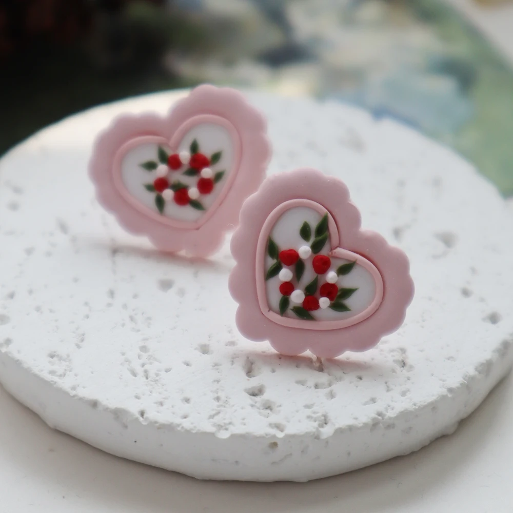 2025 موضة جديدة القلب وأقراط للنساء الفتيات الوردي قرط على شكل قلب بوليمر كلاي انخفاض القرط هدايا عيد الحب مجوهرات