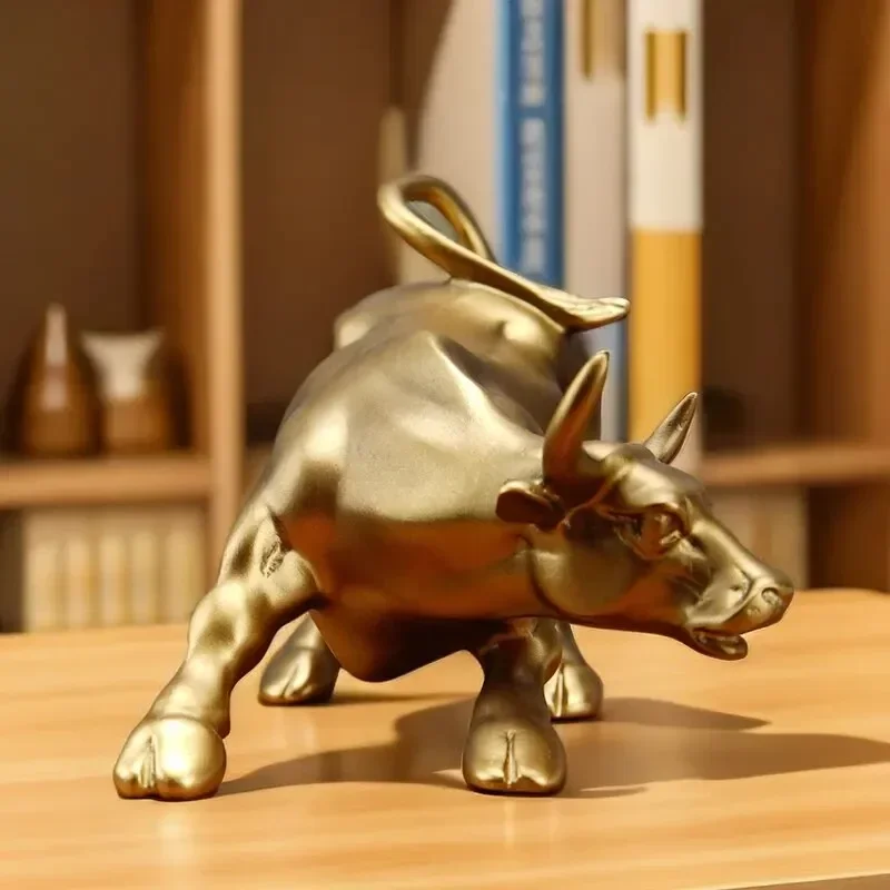 Wall Street Bull Figurine Stock Market Mascot Golden OX Statue Resin Art Crafts Animal Sculpture for Living Room Home Decoration