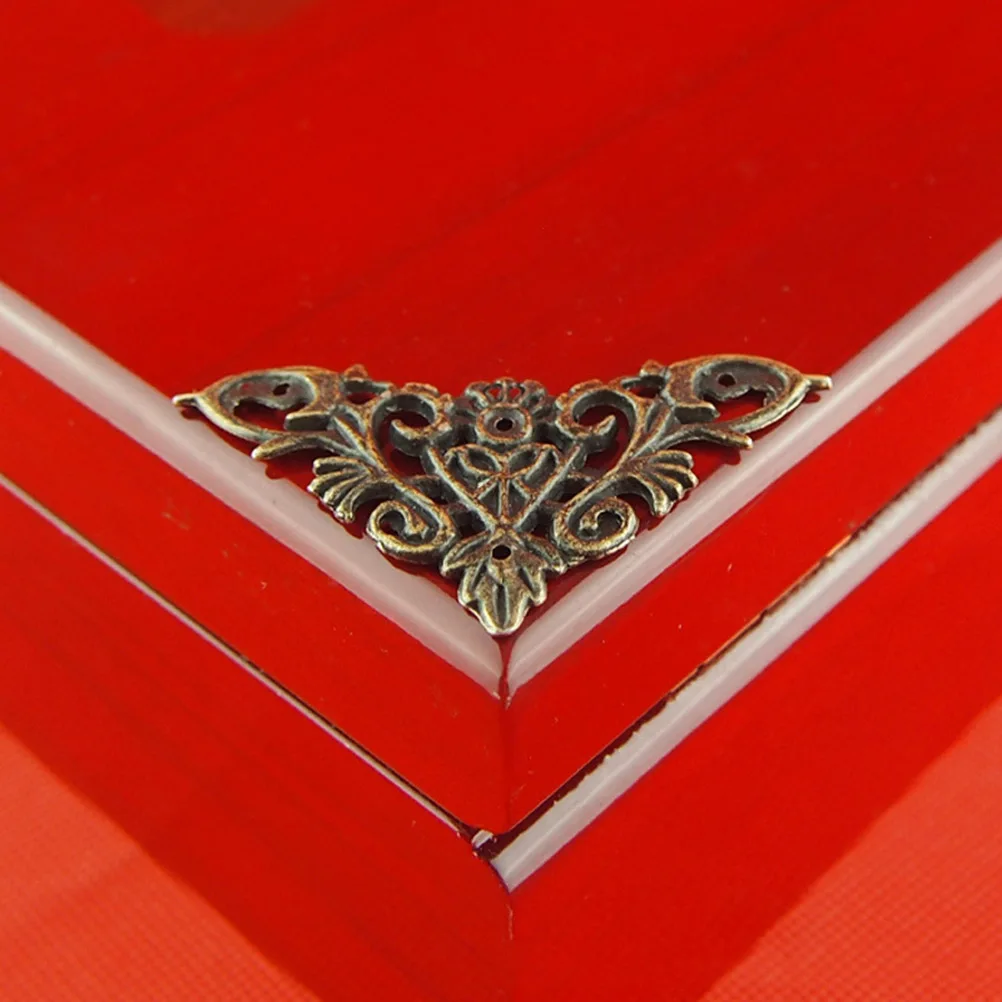 

12pcs Alloy Decorative Corner Protectors Vintage Iron Box Guard Wood Desk Closet Door Trim Elegant Triangle namental Guard