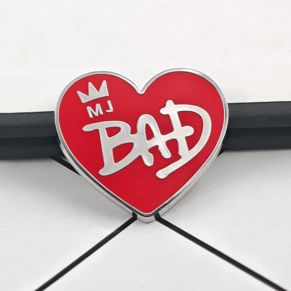 Popular Music BAD Love Album Enamel Pin King of Pop MJ Logo Brooch Cute Red Heart Crown Badge Lapel Pins Bag Decoration Fan Gift