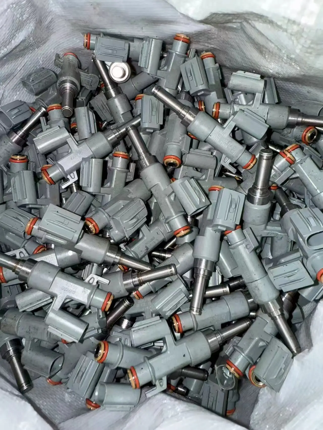 

Brand new, factory original Fuel injector For 2018-2022 Toyota RAV4 V (A5, H5) 2.5 HYBRID AWD 23250-25020