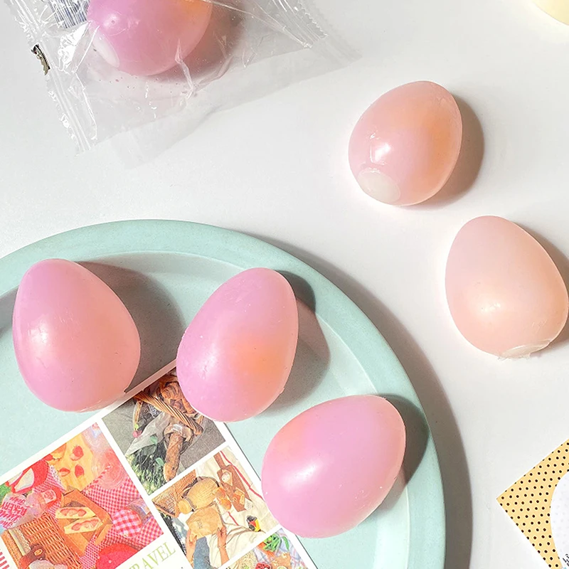 1PCS Maltose Color-changing Eggs With Egg Yolks To Relieve Stress Squeeze And Enjoy The Sun Change Color To Vent