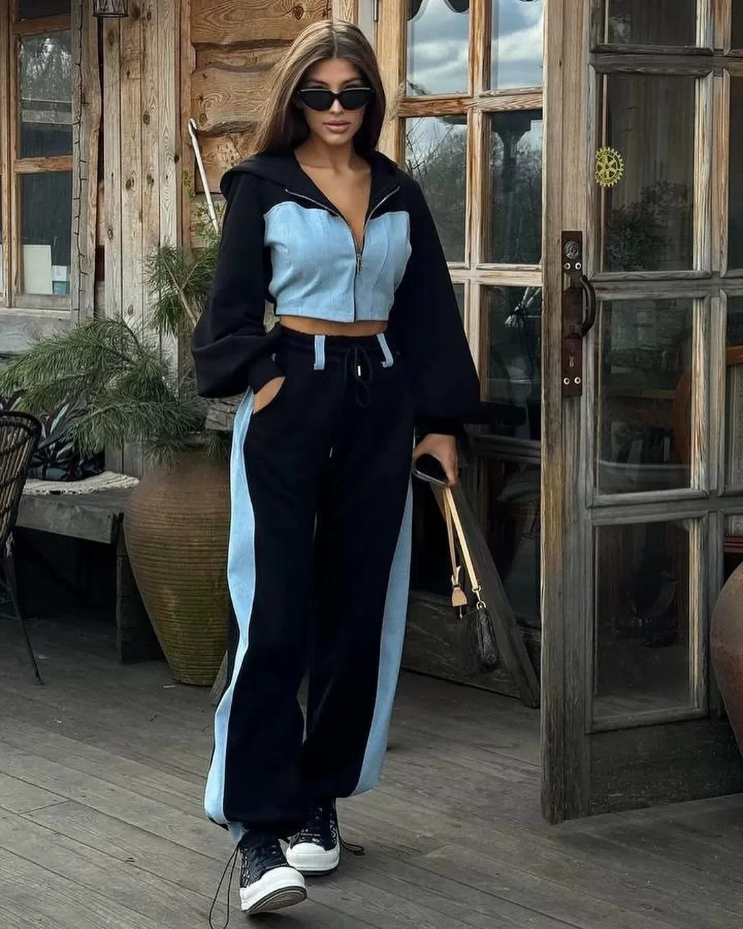 Fashionable Patchwork Hoodie Pants Set Long Sleeve Zipper Closure Polyester Material Long Pants Autumn Season Casual Sportswear