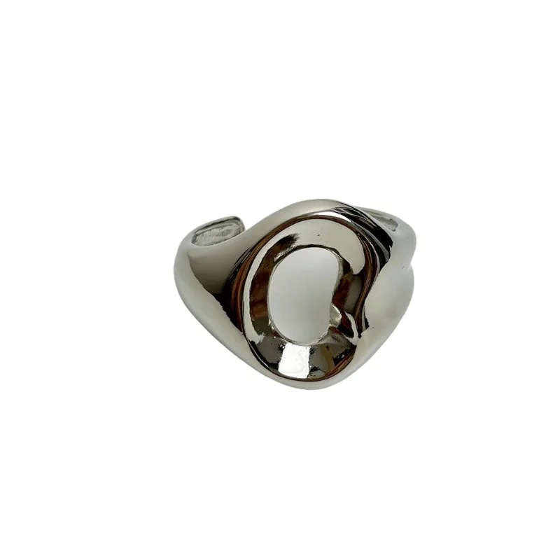 

European and American retro metal bracelet cold wind advanced sense hollow oval opening bracelet simple jewelry