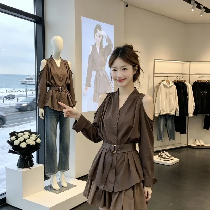 This Stylish Off-the-shoulder Belt Waist-cinching Skin-concealing Long-sleeved Shirt Unique Slimming Korean-style Top for Autumn