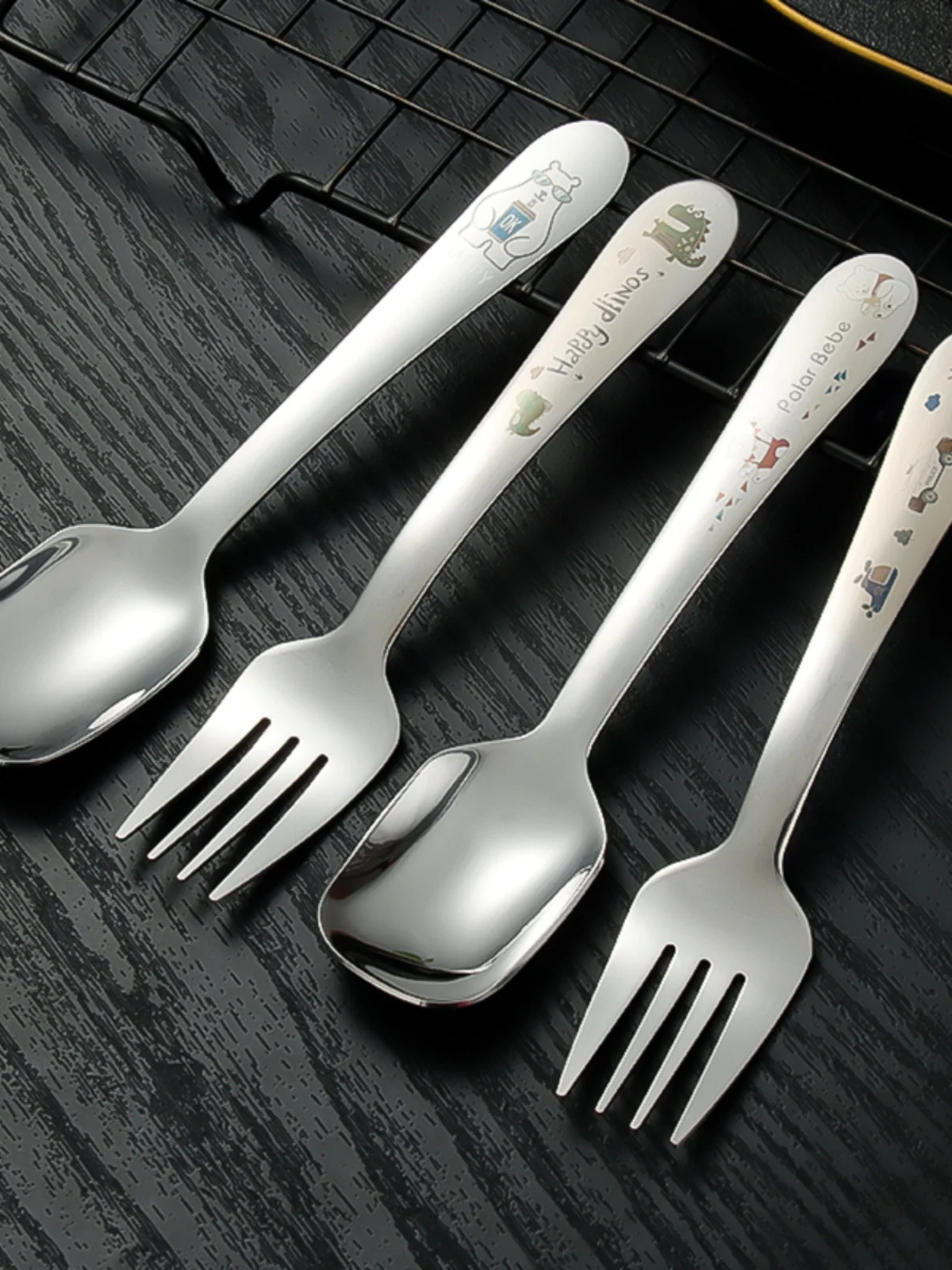 

Лазерные ложки из нержавеющей стали 304, высококачественные детские ложки, детская посуда, набор ложек и вилок с мультяшным дизайном, кухонные принадлежности...