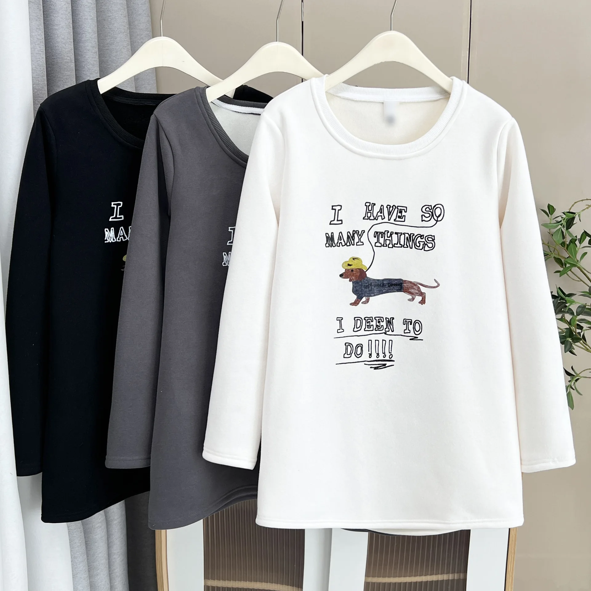 XXXXL Mode Plus Größe Frau Kleidung T-Shirt Winter Einfache Casual Mittlere Länge Warme Fleece Und Verdickte Gedruckt Cartoon Tops