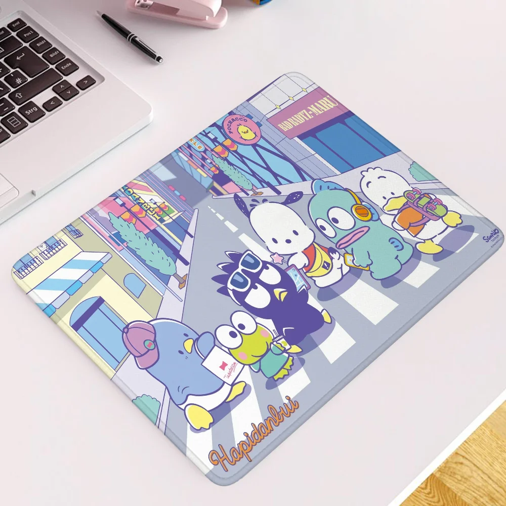 Table Mat Small Gaming Laptop Sanrio Game Mats Mousepad Company Mouse Gamer Girl Cute Mouse Pad Anime Computer Accessories Pc