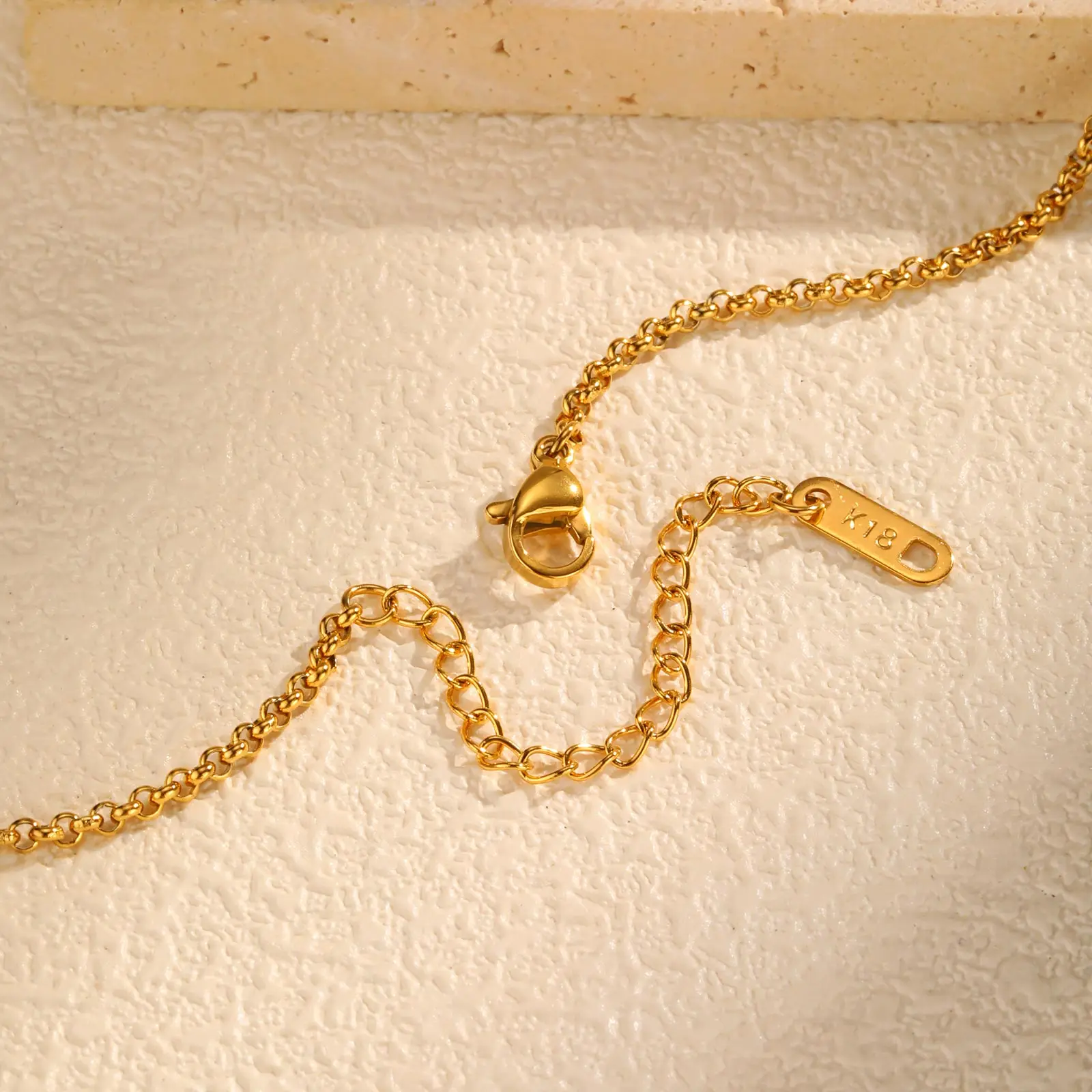 Minimalistische Knoten-Gliederkette für Damen, vergoldetes Edelstahl-Halskettenarmband, schickes wasserfestes Schmuckgeschenk – Detail 9