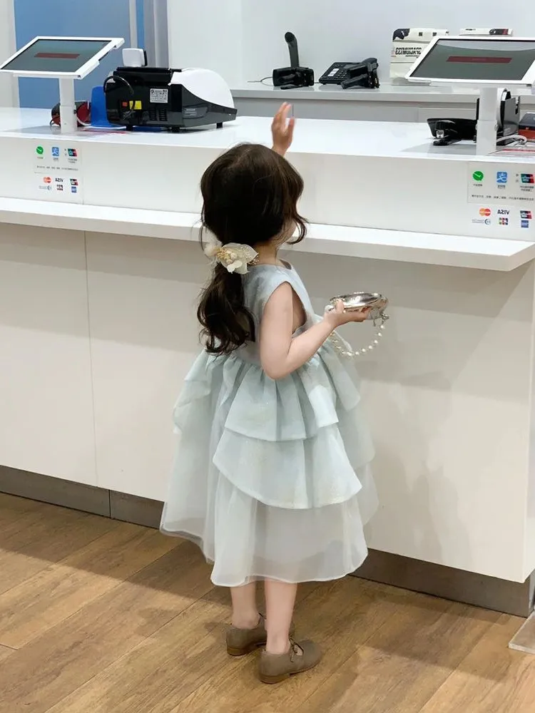 فستان بناتي صيفي بنمط جديد فستان الأميرة لطيف وحلو بدون أكمام تنورة منتفخة شبكية ملابس أطفال كورية