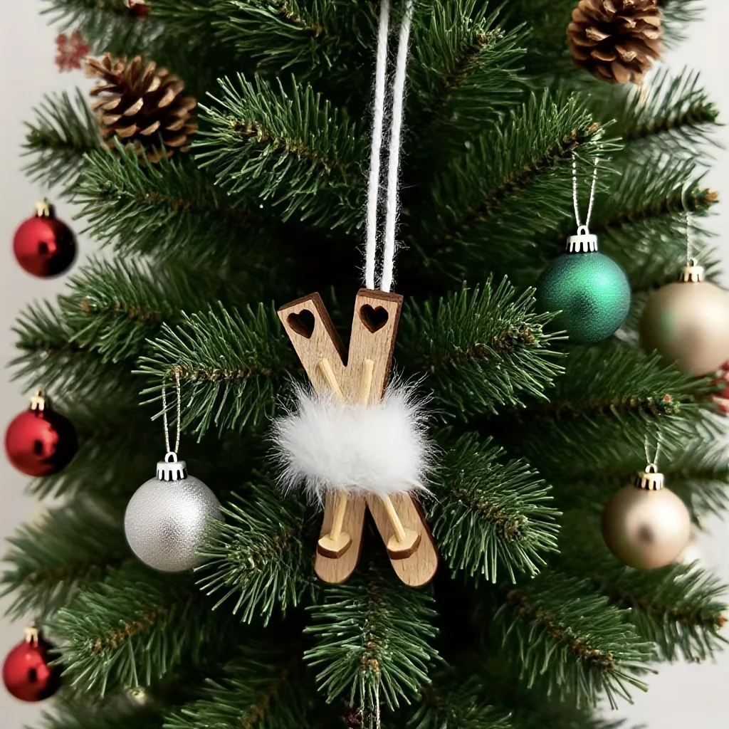 

2PC Christmas Scene Decoration Dolls House Xmas Accessories Dollhouse Miniature Sleigh Sled Ski Poles Pendant Dollhouse