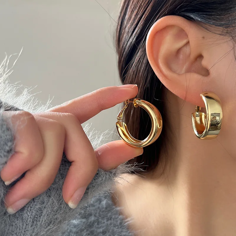 Smooth Round Chunky Hoop Earrings for Women Girls Gold Color Wide Thick Geometric Metal Statement Earrings Vintage Jewelry Gift