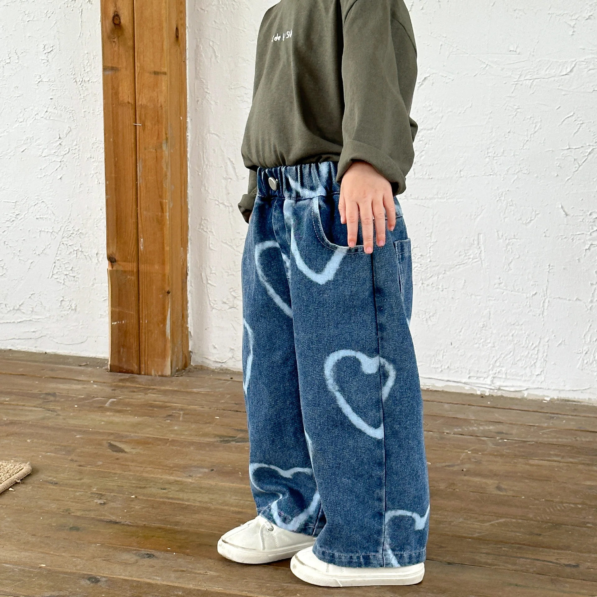 Children\'s Pants 2024 Autumn Korean Boys Jeans Heart Print Girls Denim Trousers Baby Toddler Cotton Kid\'s Straight Jeans