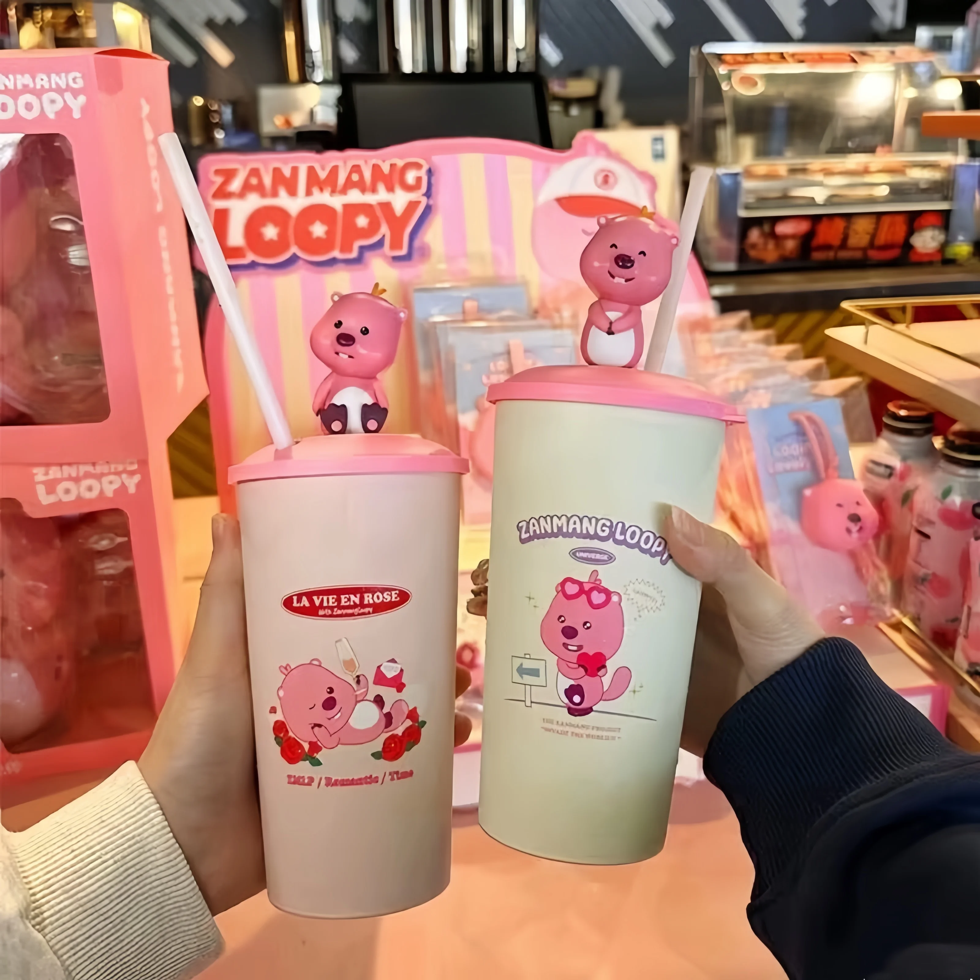 Hot Cartoon Zanmang Loopy Dolls Water Cup Kawaii Bottle Topper Straw Cups Little Beaver Ruby Design Water Bottles Birthday Gifts