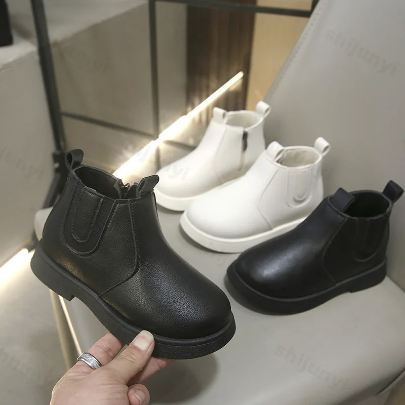

Детские ботильоны, осень 2023, новые британские нескользящие кожаные туфли принцессы на мягкой подошве для девочек, детские полусапожки на открытом воздухе для мальчиков
