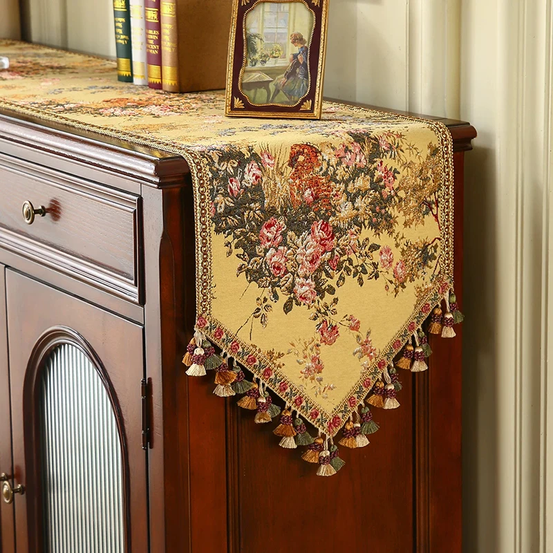 Retro Table Runner Classic Jacquard Fabric Entrance Cabinet Table Mat Long Tablecloth Home Decor Luxury High-end Table Runner