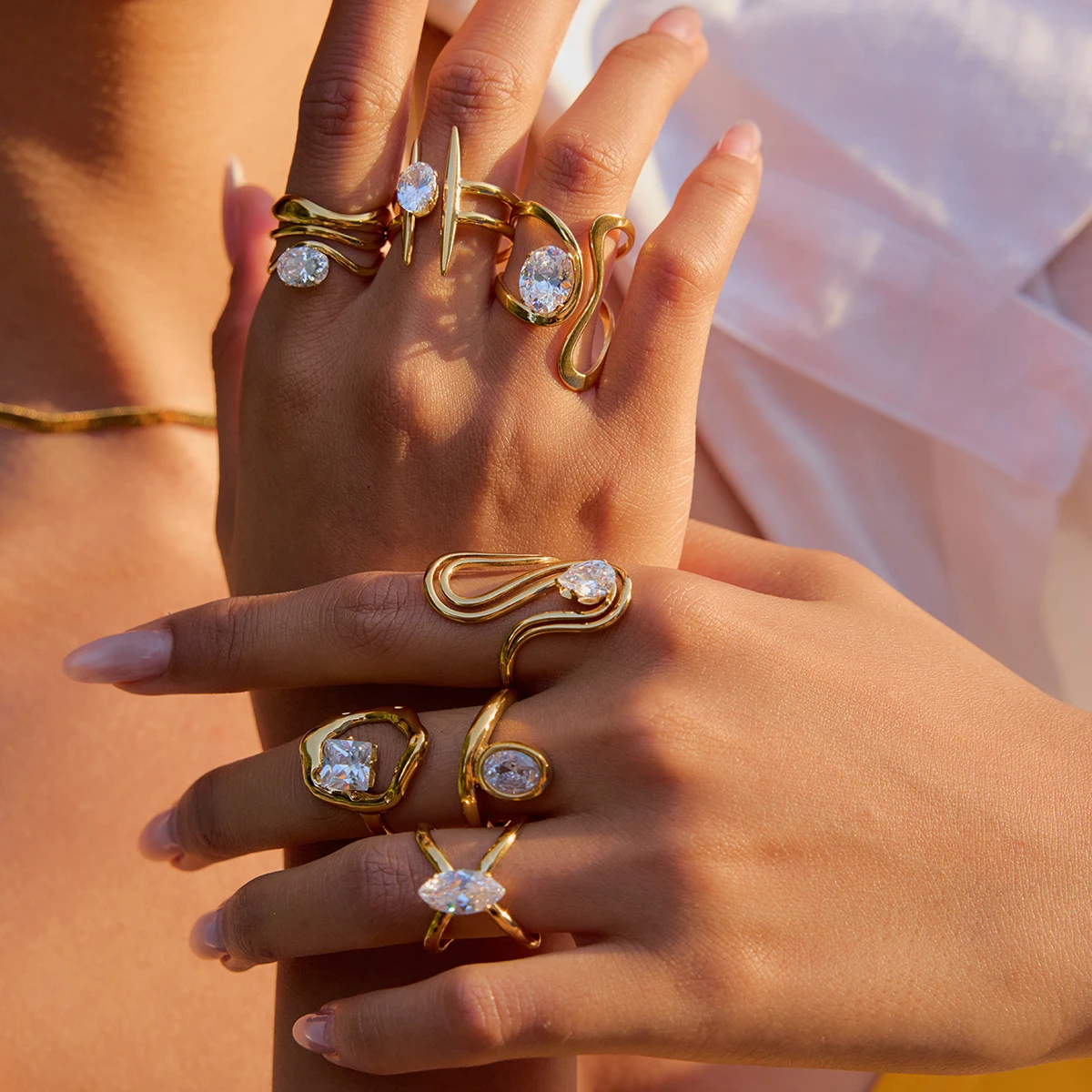 Anello Geometrico Aperto In Acciaio Inossidabile Per Donna E Uomo: Design Celtico, Ipoallergenico E Brillante - copertina
