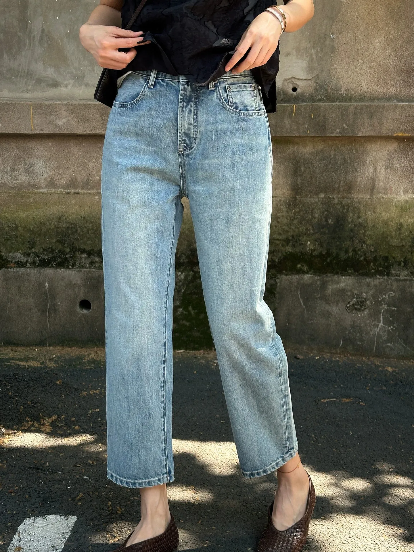 Jeans Casuales Simples de Algodón de Pierna Recta para Mujer, 9 Piezas, Azul Denim, Nueva Colección de Verano de Zhou Xiaoya