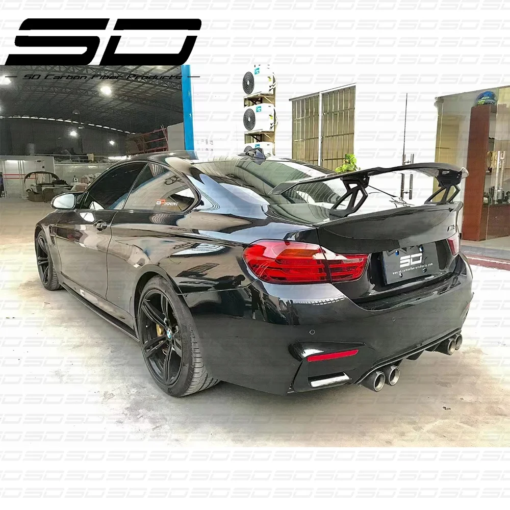 V Style Dry Carbon Fiber Rear Spoiler For  B M W M3 M4 F80 F82 F83 All Car Accessories