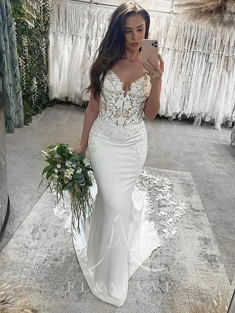 FL&AEVVE ชุดแต่งงานลูกไม้หรูหราพร้อมชุดเจ้าสาวแบบชาเปลเทรนที่ปรับแต่งได้พร้อมงานปักสำหรับชุดงานแต่งงาน