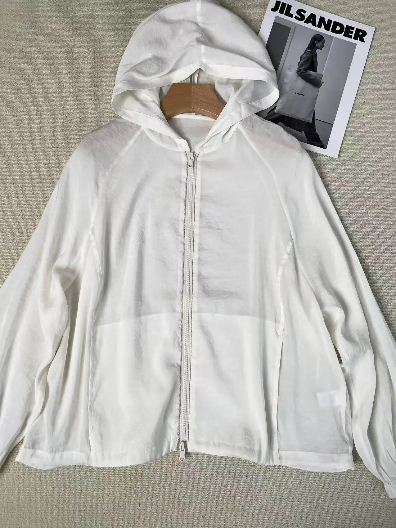 2026 Spring Summer New Women's High-end Nail Bead Casual Hooded Sunscreen Hoodie With Shorts Set