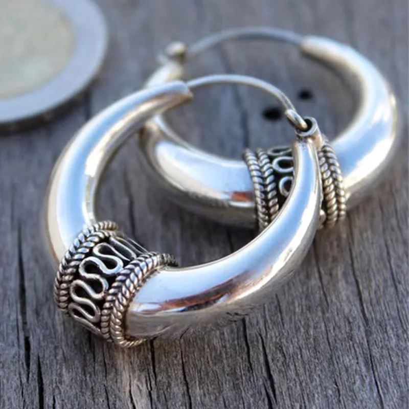 Vintage Hand Carved Pattern Hoops Women's Earrings Ethnic Silvery Color Metal Geometry Daily Wear Party Jewelry
