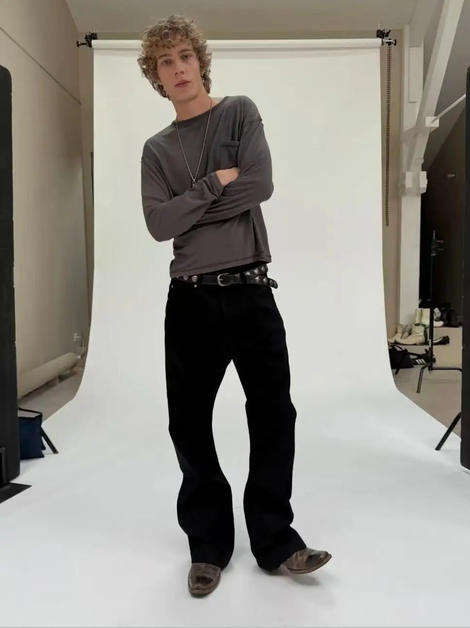 No Faith Studios Basic Structured Linen Bottom Shirt Pocket Design Cleanfit Three Color Long Sleeve Tee