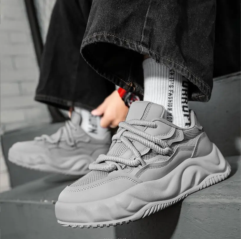 

Casual Breathable Bread Mesh Comfortable and Non-Slip Running Platform Increased by Sports black Shoes Men