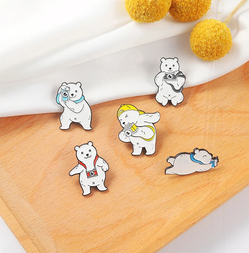 Pictures Pines Lapel Shirt Bag Badge Cartoon Jewelry Gift for Friends Animal Photography Enamel  Brooch Custom White Bear Taking