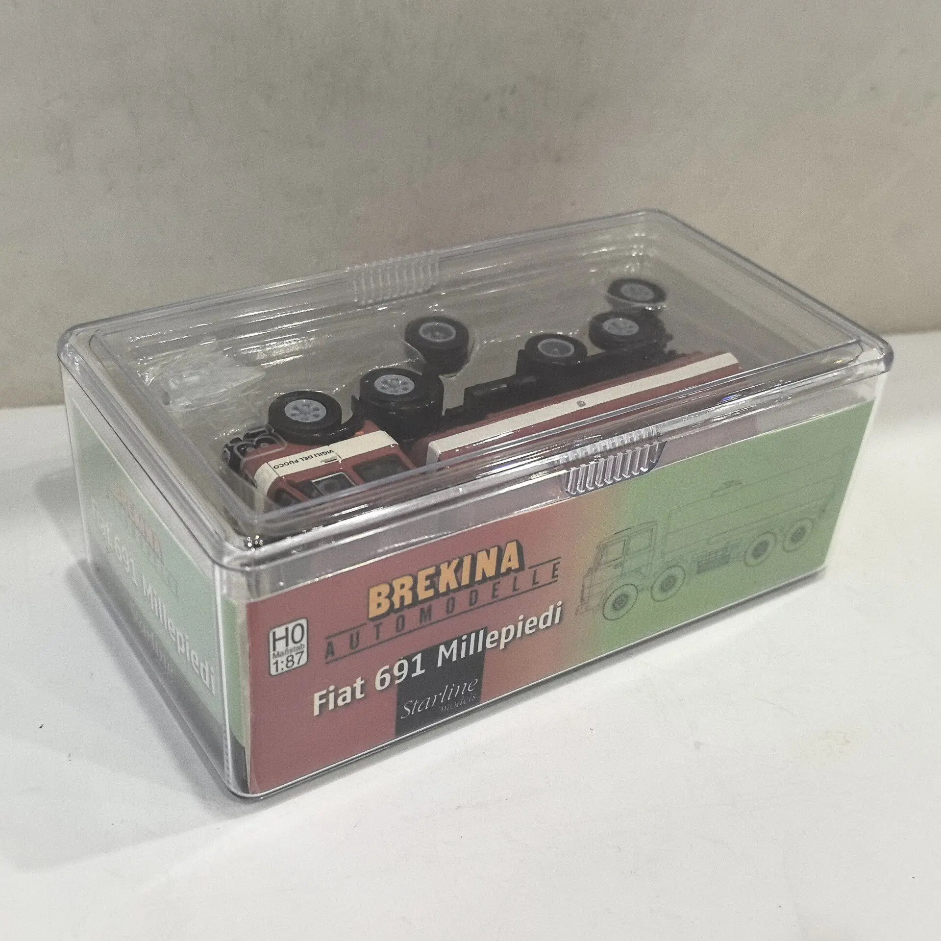 

Box Cracking BREKINA 1/87 Scale HO FIAT 691 Millepiedi Fire Water Truck Plastic Car Model