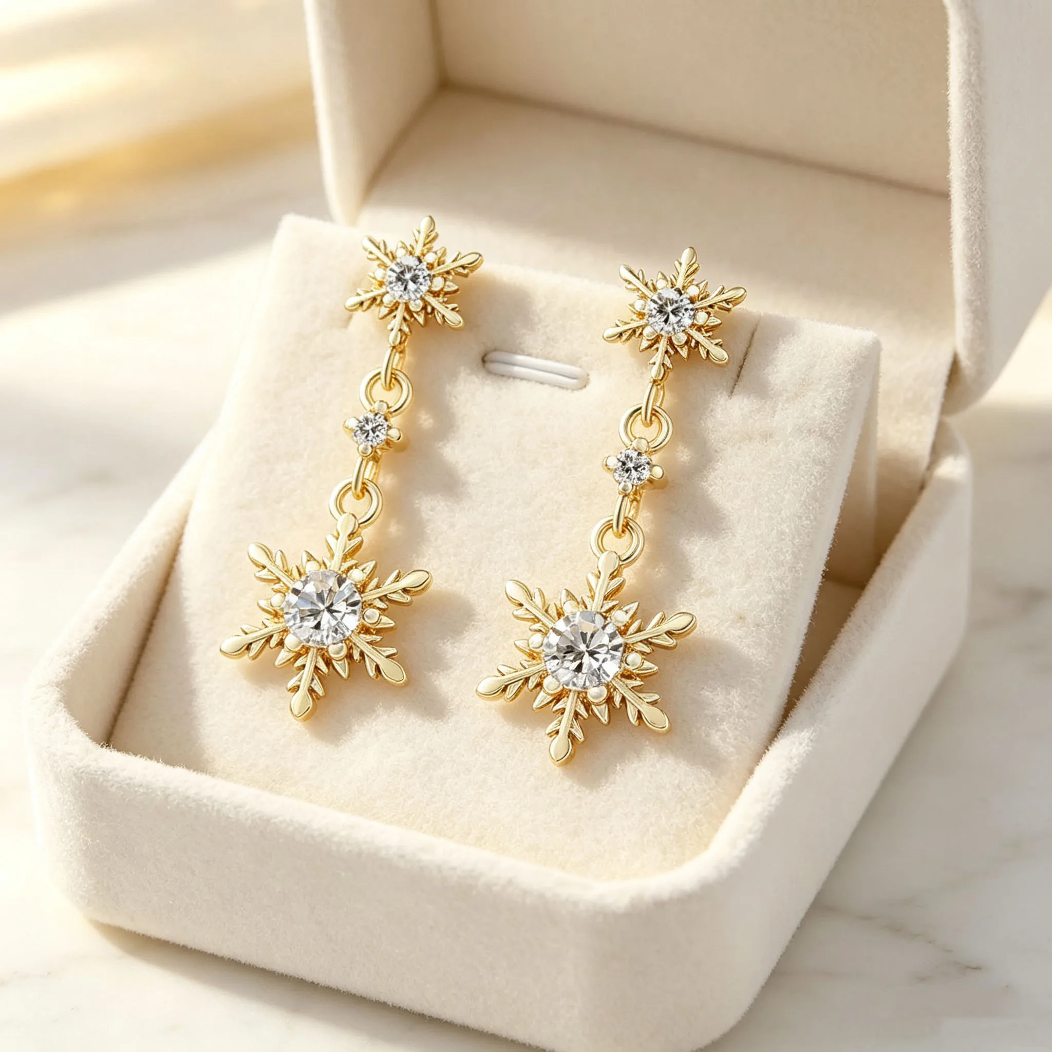 Women's 925 Sterling Silver Trendy Fringed Sparkly Zirconia Snowflake Stud Earrings Luxurious Ear Pendants