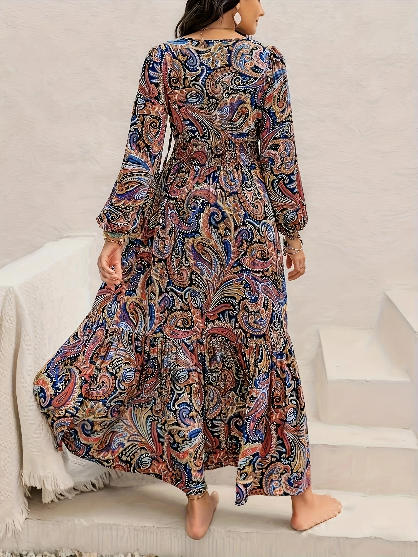 Bohemian Paisley Print Mid-Length Dress for Women, V-Neck, Three-Quarter Sleeves, Waist-Cinching, Layered, Flared Long Dress