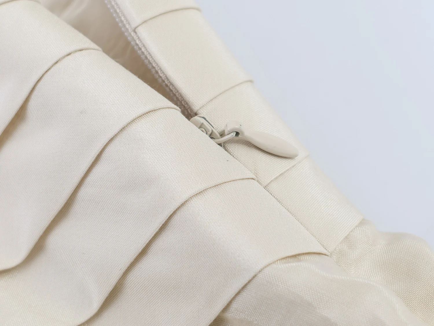 KONDALA Damen Eleganter Asymmetrischer Kurzer Rock Urlaub Freizeit 2026 Frühling Sommer Neue Mode Rock Damen Laminierter Rüschenrock – Detail 11