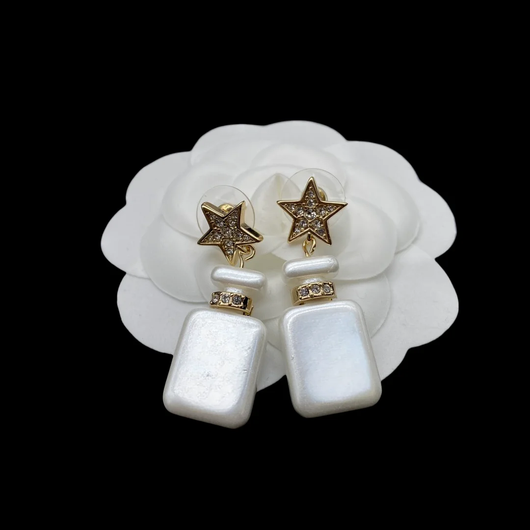 

Fashion exquisite trend new rhinestone perfume bottle earrings