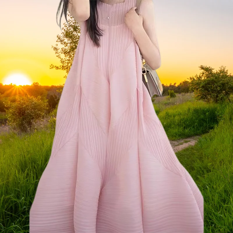 

Miyake 2025 Spring New Dress Femininity Casual Solid Color Pleated Round Neck Sleeveless Loose Pleated Medium and Long Skirt