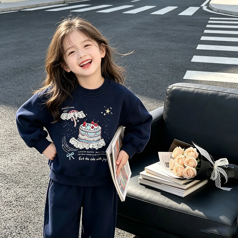 Europäisch-Amerikanische Mädchen-Sweatshirts 2026 Frühling Herbst Baby-Mädchen-Sweatshirts und Hosenanzug Niedlicher Print Pullover Oberteil Kleidung – Detail 9