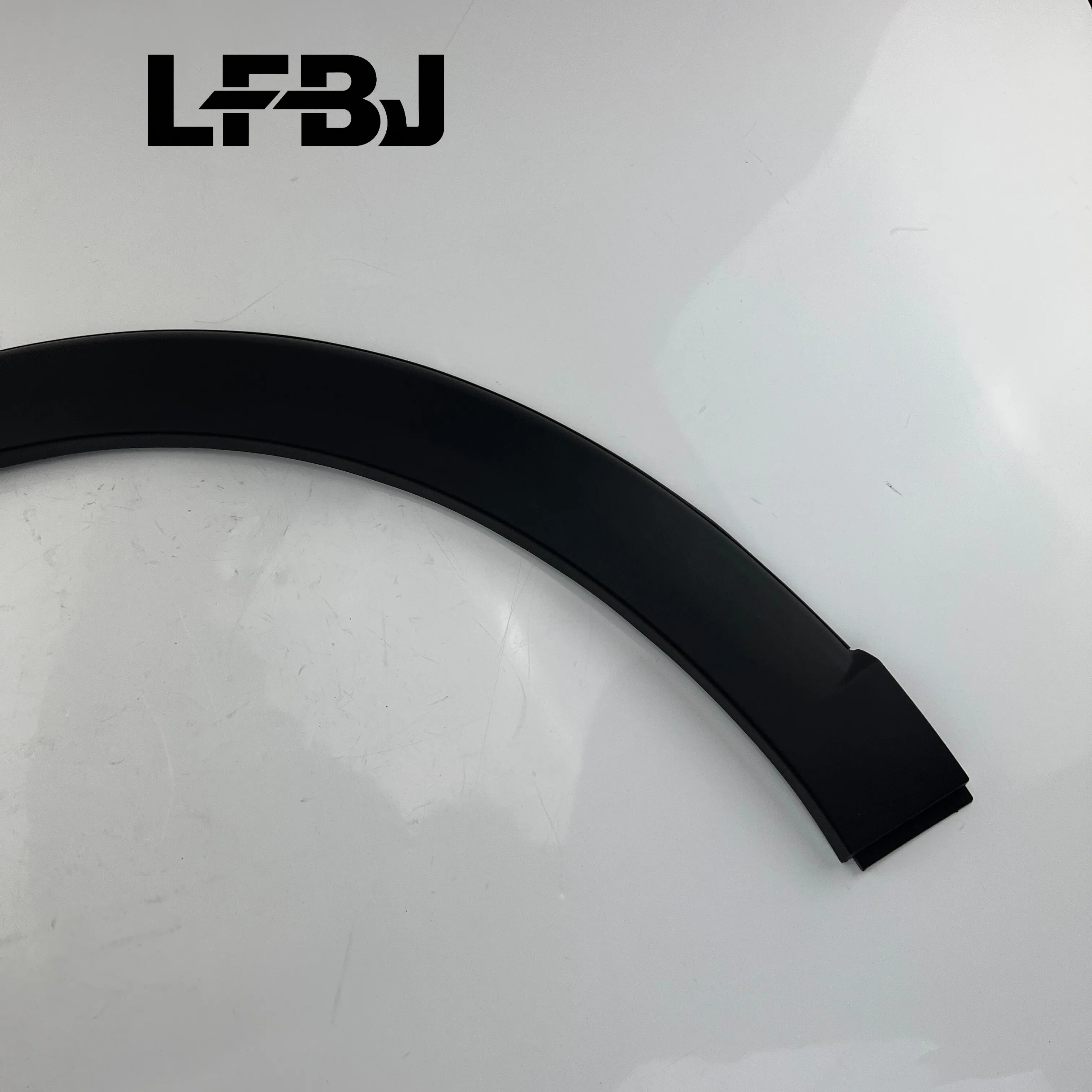High Quality Front Left Wheel Fender Flare SX6‑5512410 Fit For  Dongfeng Forthing SX6 Wheel Arch Molding Spare Parts