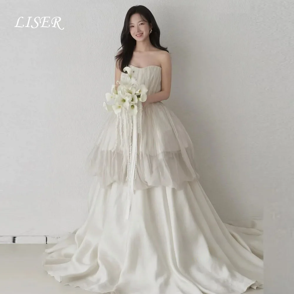 

Liser Customized Strapless Korean Wedding Dresses Photo Shoot Ruched Tiered Bride Dress Backless Floor Length A Line Bridal Gown