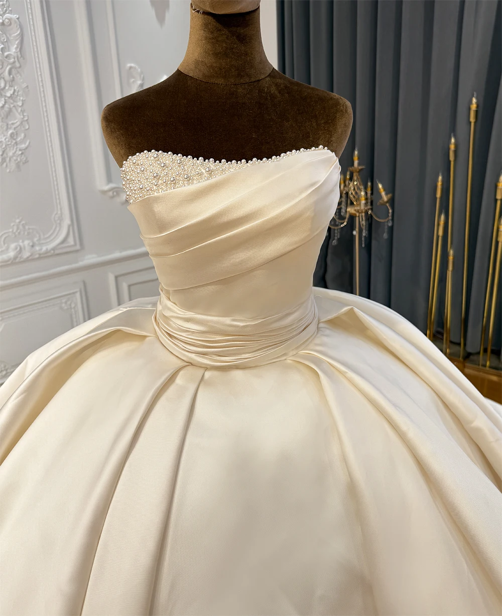 تخصيص NS5057 أماندا نوفيس فستان زفاف بسيط من الساتان مع قطار طويل 100 سم