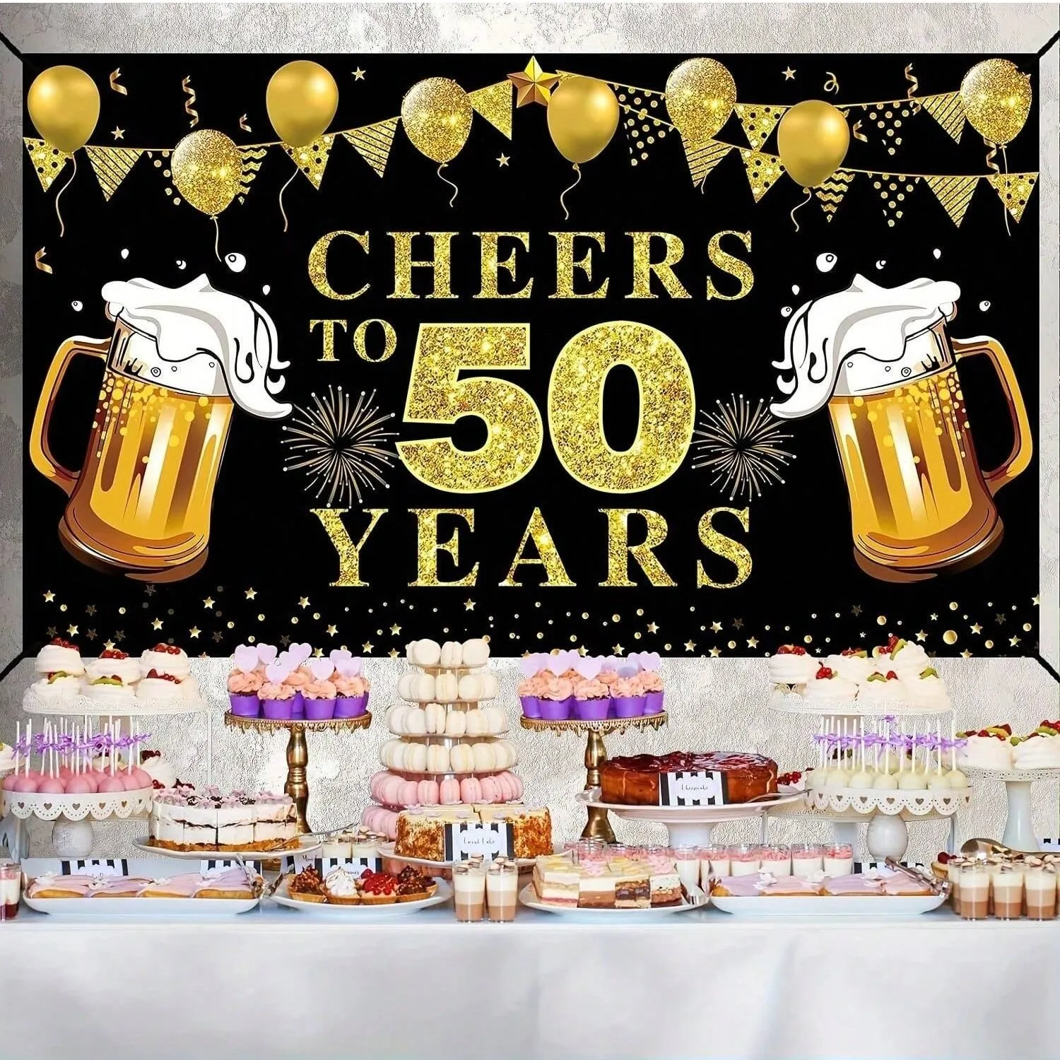 Schwarz-goldenes Banner mit Bier-Motiv als Fotohintergrund, Dekoration für die 50. Geburtstagsfeier für Erwachsene, Fotostudio-Hintergrund