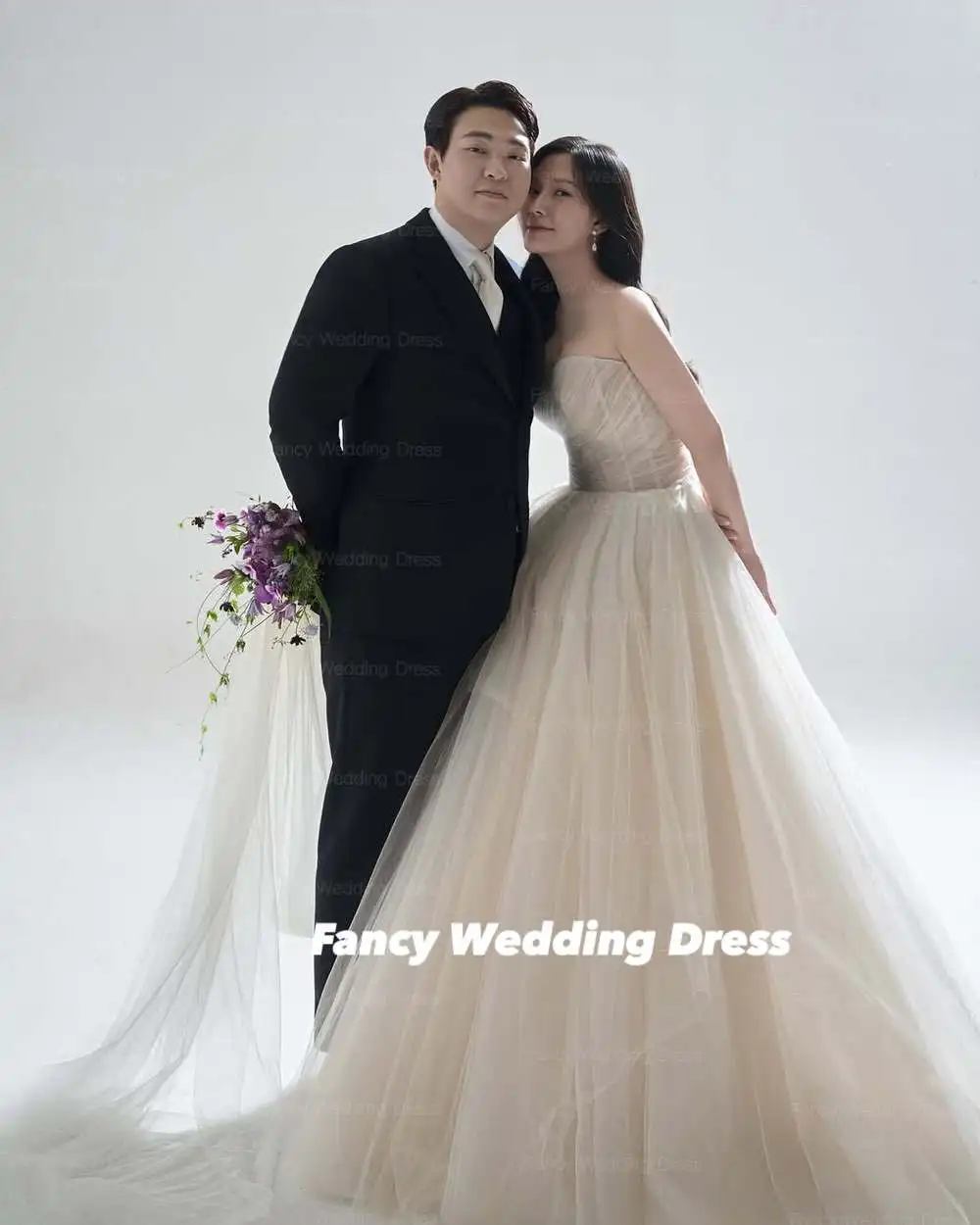 Abito da sposa elegante in pizzo con spalle scoperte Abito da sera a maniche lunghe in pizzo Una linea di abiti da festa di compleanno in morbido tulle personalizzati