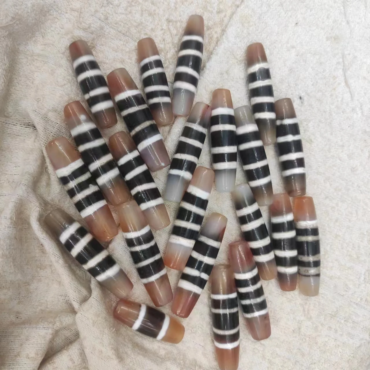 

1pcs/lot boutique old agate pink orange seven-line three-color dzi bead natural Collection precious slightly transparent gem