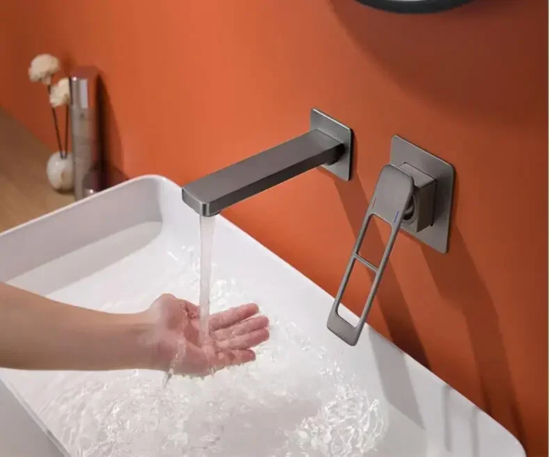 Desktop Hot and Cold Faucet Bathroom Basin Faucet