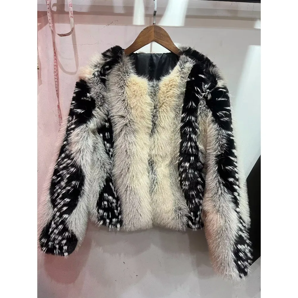 Stylish Women Faux Fur Short Coat Elegant Chic Animal Print Jacket for Women New in Winter Round Neck & Long Sleeves Short Coats