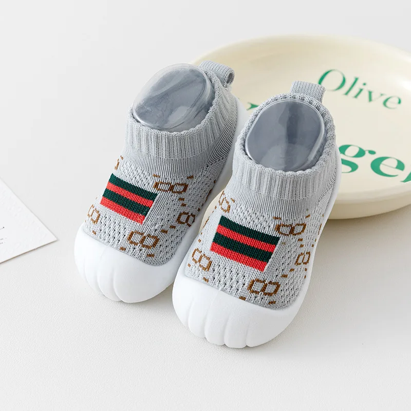 Sommer atmungsaktive weiche Sohle Anti-Rutsch-Babys chuhe, die nicht ausgelöst werden können