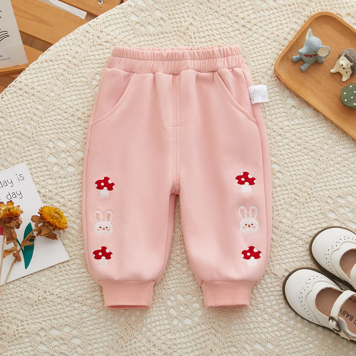 

Girls pants new embroidered small mushroom children's trousers spring and autumn baby clothes1-4 years old