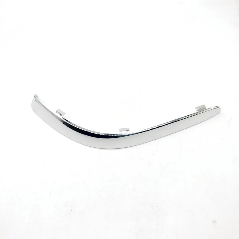 Suitable for Citroen Picasso rear bumper bright strip rear bumper trim strip Silver stripe 7452CS 7452CT