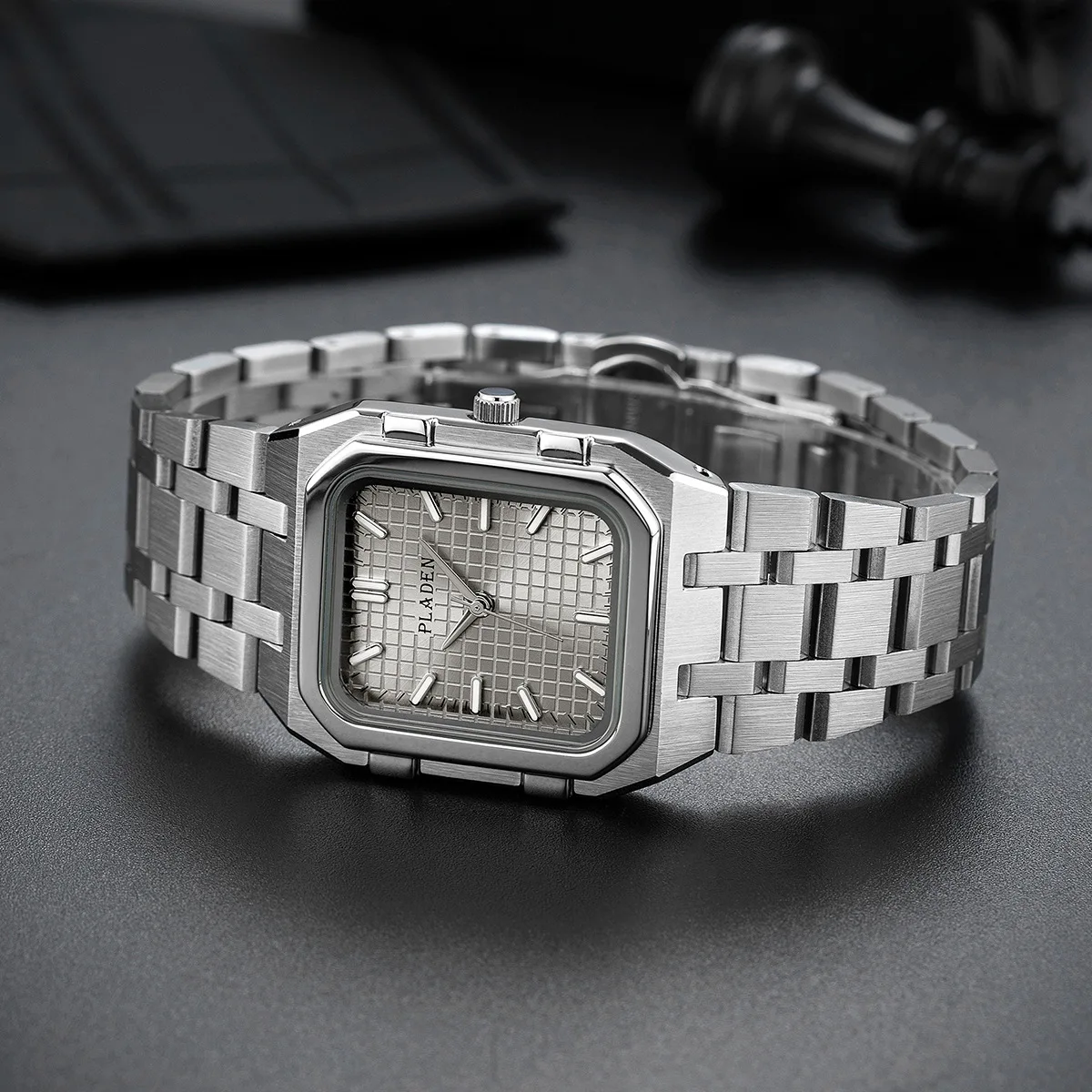 Marca de luxo azul dial homem relógios quartzo alta qualidade para homens quadrado aço inoxidável à prova dwaterproof água relógios quartzo masculino