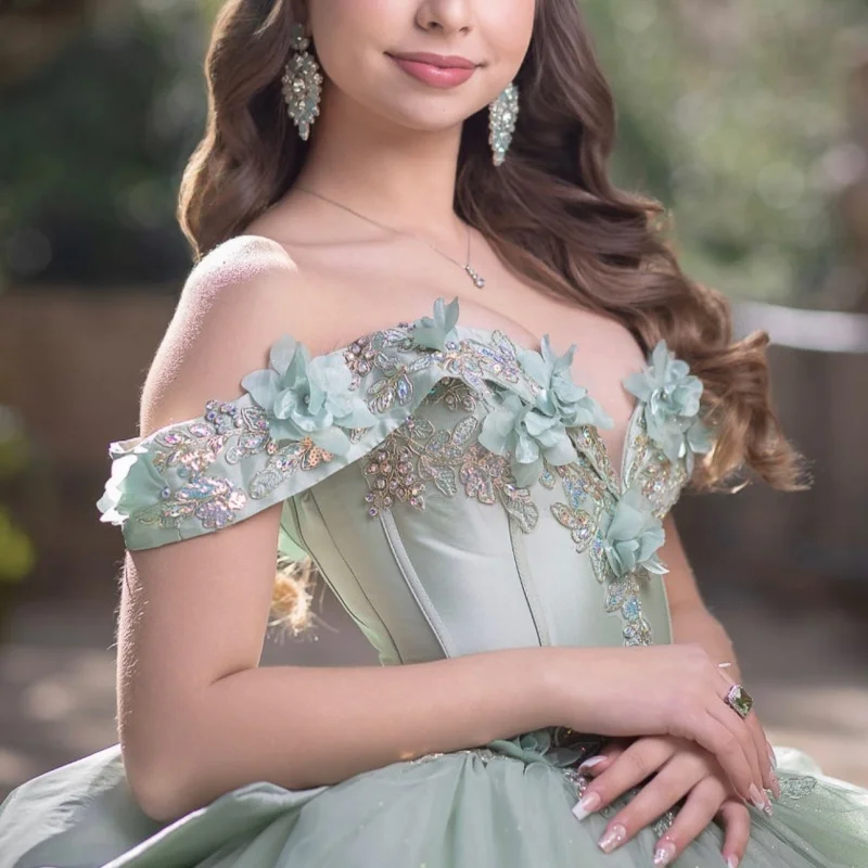 

Mint Green Quinceanera Dresses Off the Shoulder Glitter Decal 3D Flower Long tail Bow Vestido e 15 Quinceanera Customize